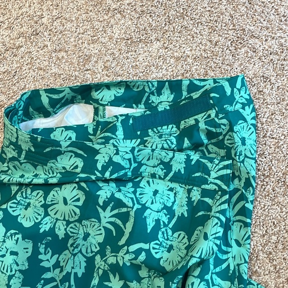 Rip Skirt- Green Aloha, Size Smalll, 19” waist to hem. - Picture 5 of 5